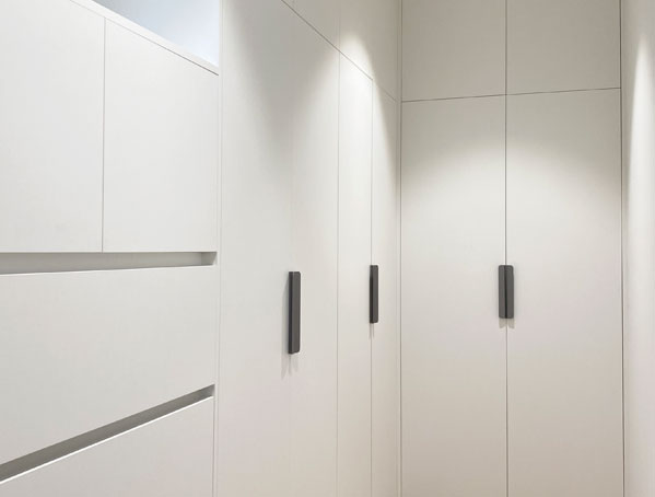 Stylish Walk-In Robes In Blackburn Stylish Walk-In Robes In Blackburn