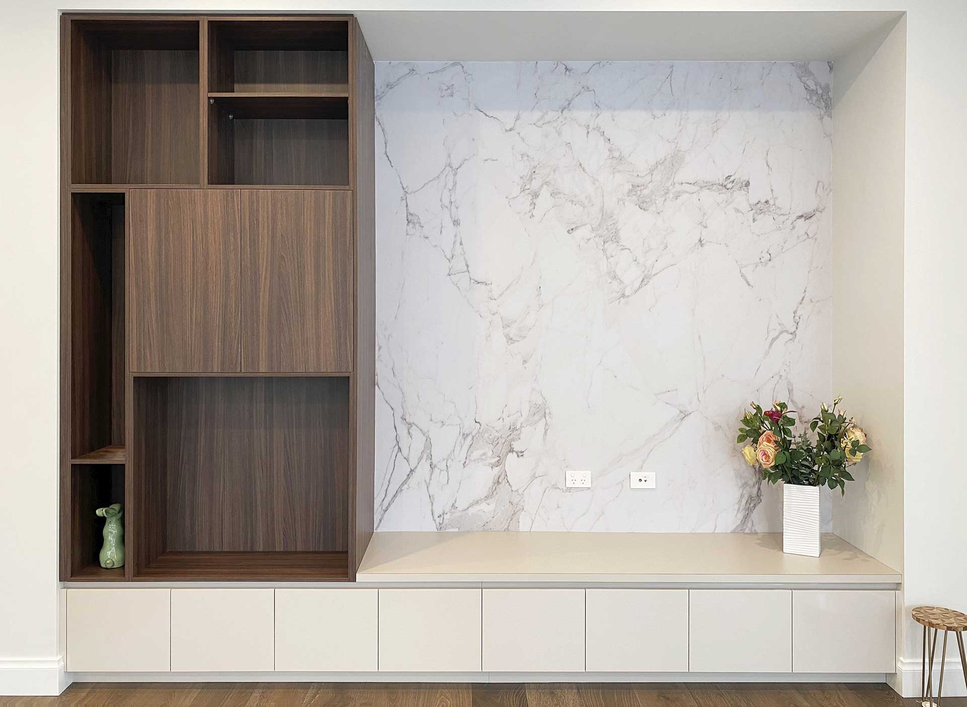 Sleek And Spacious Wardrobe Design For Organized Storage Sleek And Spacious Wardrobe Design For Organized Storage