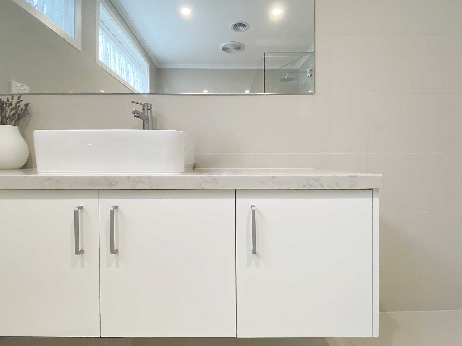 Elegant Vermont Vanity With Stylish Design Elegant Vermont Vanity With Stylish Design