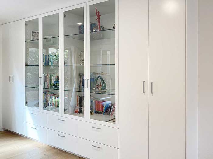 Display Cabinets For Your Prized Possessions