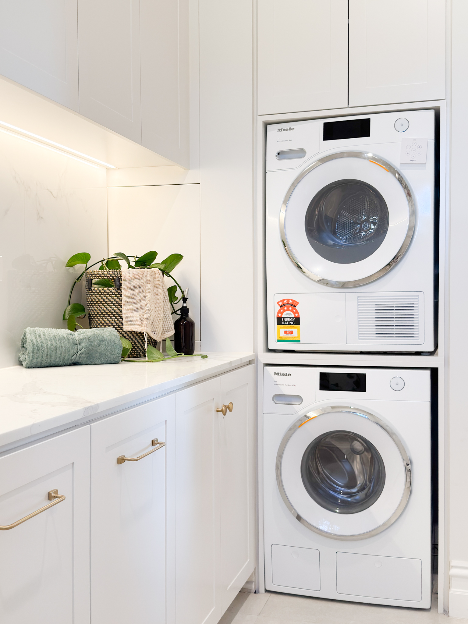 DD-Katherine Z-Canterbury–70